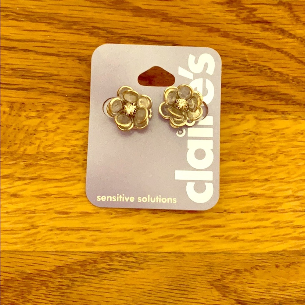 Silver Flower Earrings